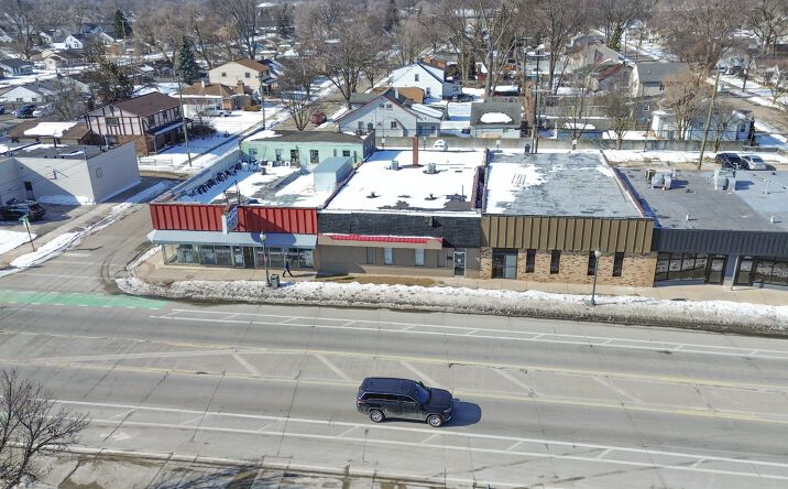 Pictures of Retail property located at 24105–24121 John R Rd, Hazel Park, MI 48030 for sales - image #1
