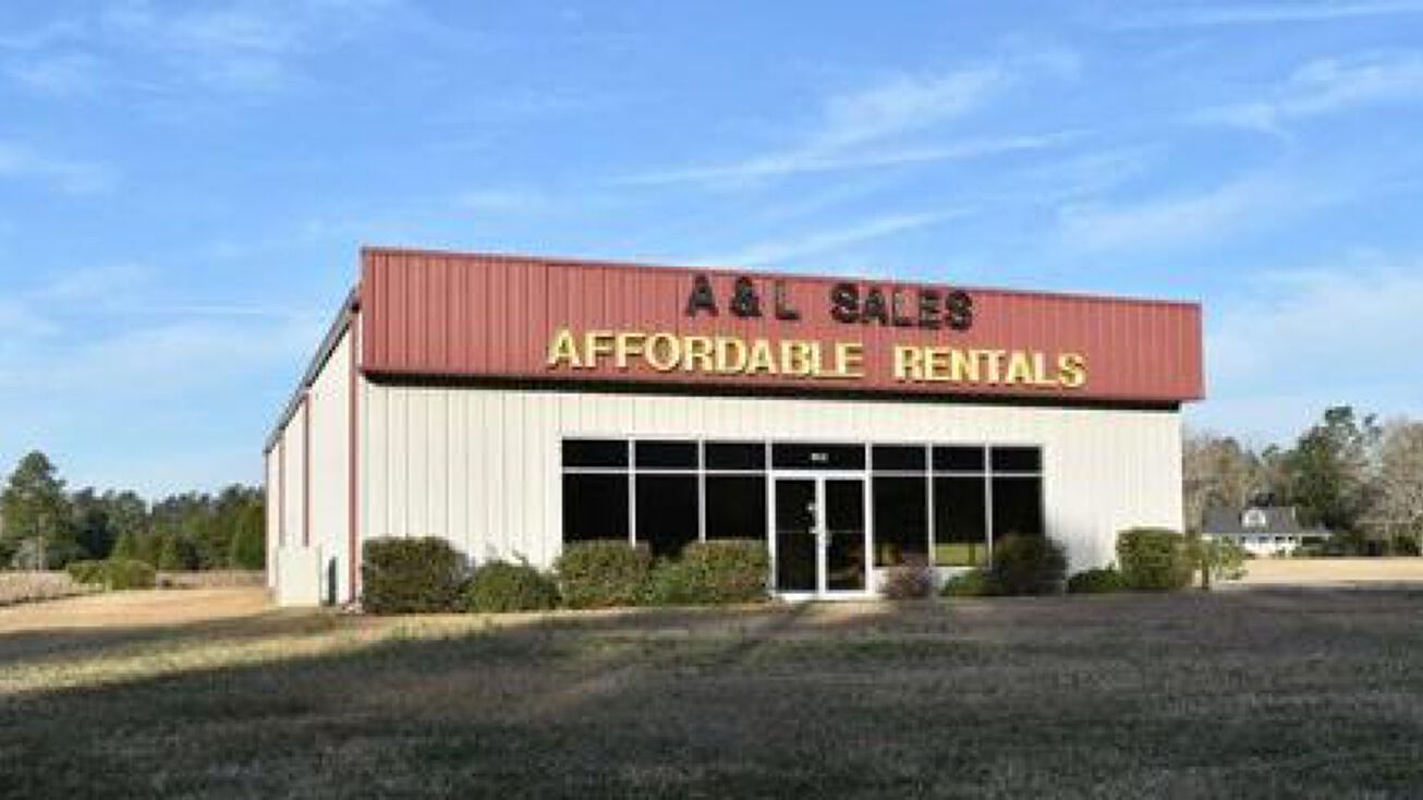 915 S Pamplico Highway, Pamplico, SC 29583