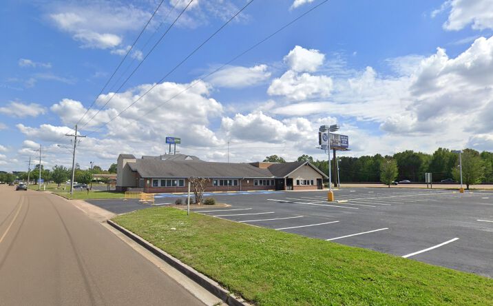 Pictures of Retail property located at 436 Riverwind Dr, Pearl, MS 39208 for sales - image #1