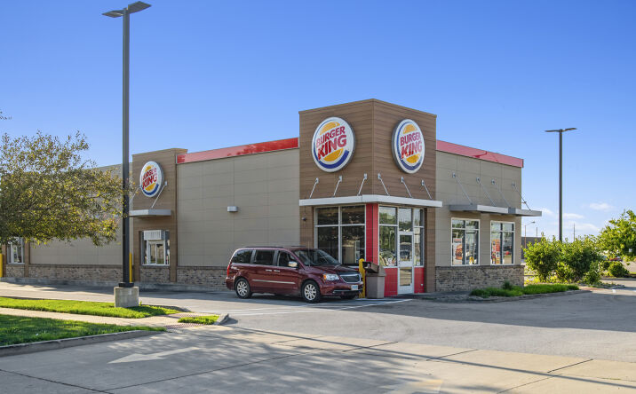 Pictures of Retail property located at 1351 S Dirksen Pkwy, Springfield, IL 62703 for sales - image #1