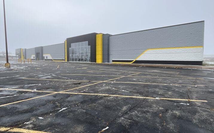Pictures of Office, Retail property located at 2175 S Koeller St, Oshkosh, WI 54904 for sales - image #1