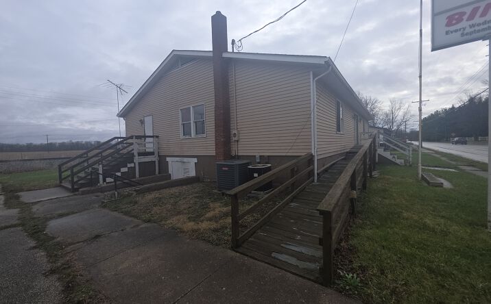 Pictures of Retail property located at 822 E. Main Street, James, Jamestown, IN 46147 for sales - image #1