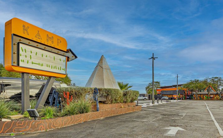 Pictures of Retail property located at 6025 Westheimer Rd, Houston, TX 77057 for sales - image #1