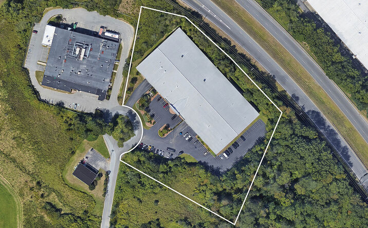 Pictures of Industrial, Retail property located at 25 Bond St, Haverhill, MA 01835 for sales - image #1
