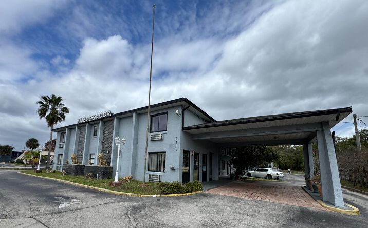 Pictures of Hospitality, Office property located at 4107 W Vine St, Kissimmee, FL 34741 for sales - image #1