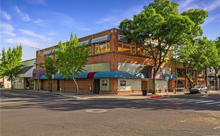 Pictures of Mixed Use property located at 200 Wall Street, Chic, CA 95928 for sales - image #1