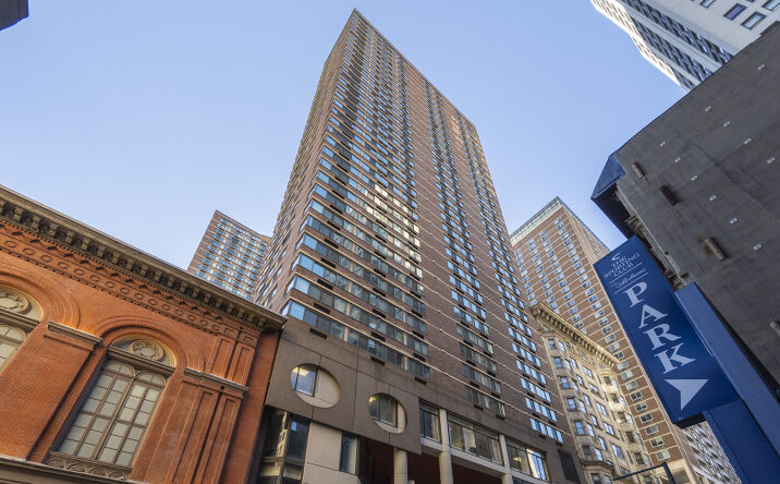 Pictures of Retail property located at 1420 Locust St, Philadelphia, PA 19102 for sales - image #1