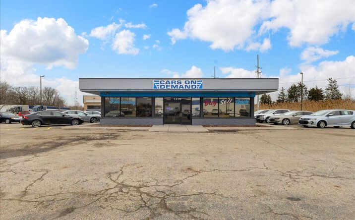 Pictures of Mixed Use, Retail property located at 1315 S Waverly Rd, Lansing, MI 48917 for sales - image #1