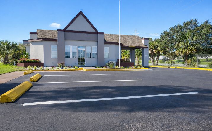 Pictures of Hospitality property located at 3340 W US Hwy 90, Lake City, FL 32055 for sales - image #1
