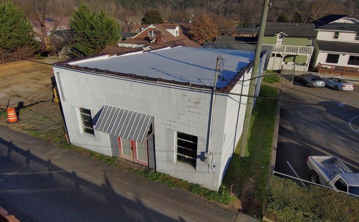 Pictures of Retail, Industrial, Office property located at 44 N Church Street, Ellijay, GA 30540 for sales - image #1