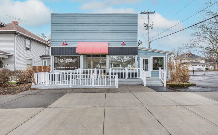 Pictures of Retail property located at 227 E Cecil St, Springfield, OH 45503 for sales - image #1