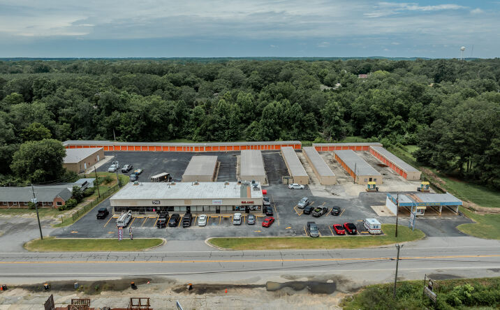 Pictures of Self Storage property located at 208 S Dugger Ave, Roberta, GA 31078, 266 Industrial Dr, Ellaville, GA 31806 for sales - image #1