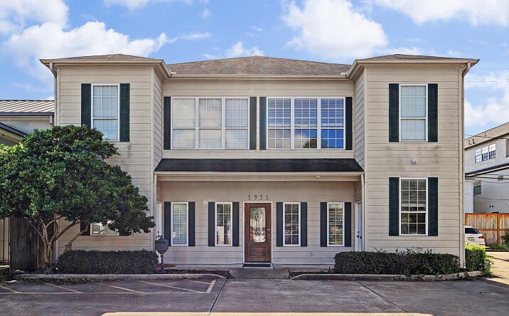 Pictures of Multifamily property located at 1931 Richmond Ave, Houston, TX 77098 for sales - image #1