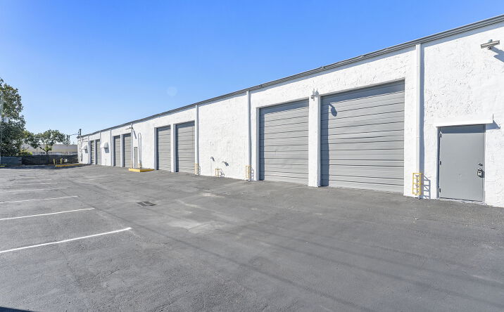 Pictures of Industrial property located at 2240 SW 34th St, Fort Lauderdale, FL 33312 for sales - image #1