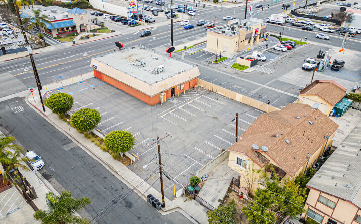 Pictures of Retail property located at 14318 S Western Ave, Gardena, CA 90249 for sales - image #1