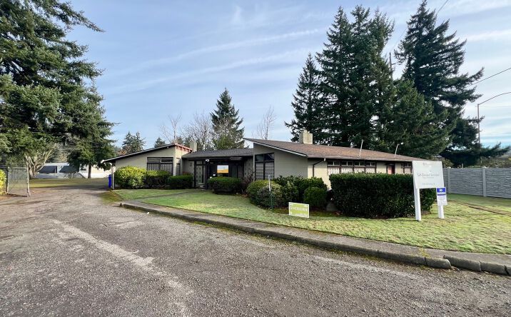 Pictures of Office property located at 9255 NE Halsey St, Portland, OR 97220 for sales - image #1