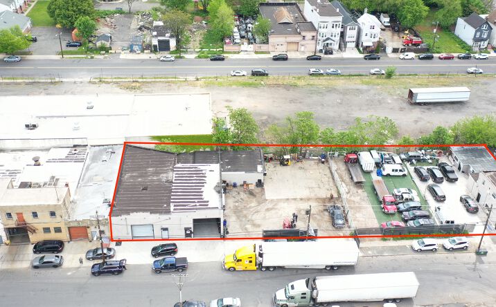 Pictures of Industrial property located at 160-178 Jelliff Ave, Newark, NJ 07108 for sales - image #1