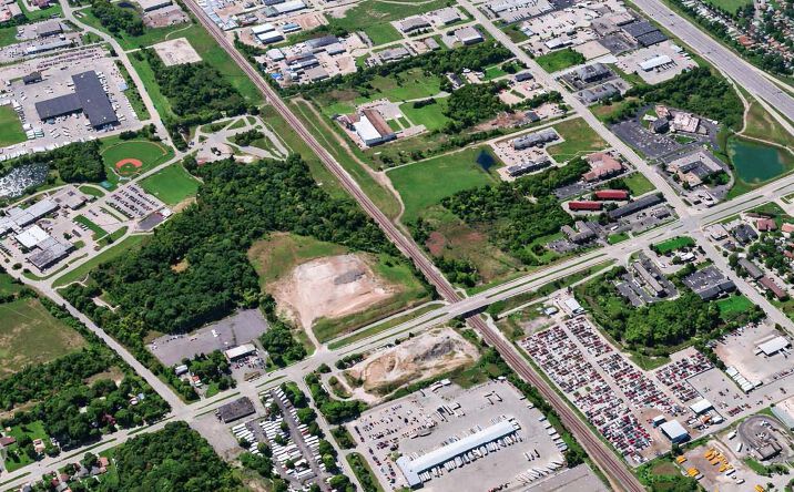 Pictures of Land property located at 813 W College Ave, Milwaukee, WI 53221 for sales - image #1