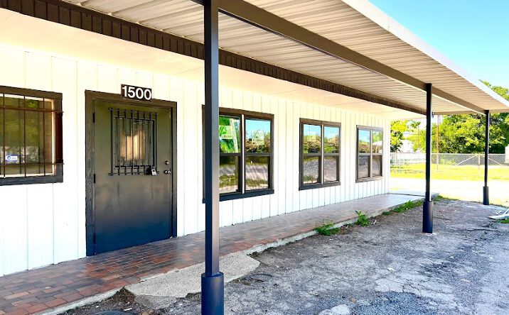 Pictures of Mixed Use, Office, Retail property located at 1500 S Oak Ave, Mineral Wells, TX 76067 for sales - image #1