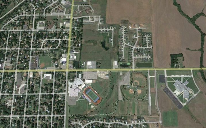 Pictures of Land property located at 4 th Str & Ross Ave, Clearwater, KS 67026 for sales - image #1