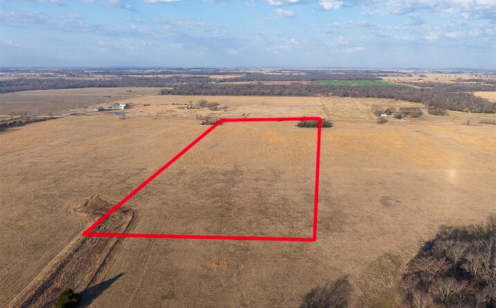Pictures of Land property located at 3 N 320 Road, Morris, OK 74445 for sales - image #1