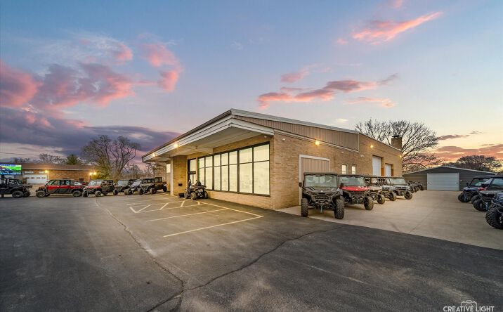 Pictures of Retail, Office property located at 1204 S Galena Avenue, Dixon, IL 61021 for sales - image #1