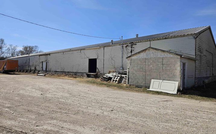 Pictures of Office property located at 405 E 8th Street, Junction City, KS 66441 for sales - image #1