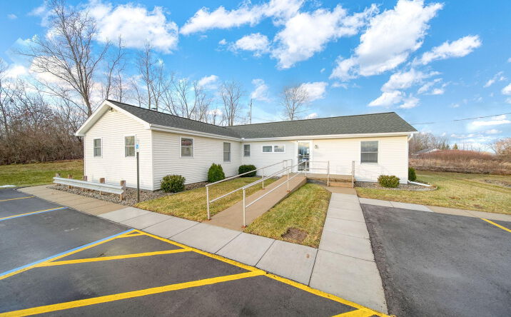 Pictures of Office, Retail, Industrial property located at 3165 County Farm Road, Jackson, MI 49201 for sales - image #1