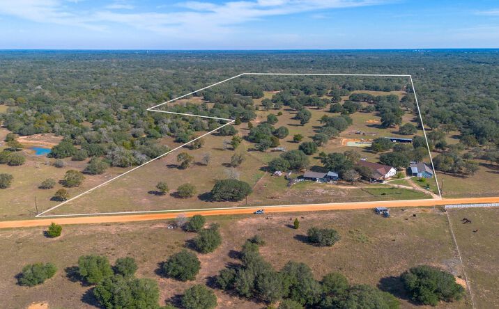 Pictures of Land property located at 1009 Private Rd 1024, Hallettsville, TX 77964 for sales - image #1