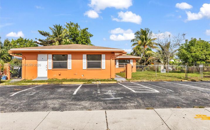 Pictures of Multifamily property located at 1451 NW 19th St, Fort Lauderdale, FL 33311 for sales - image #1
