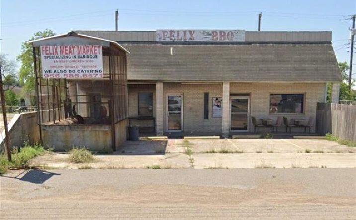 Pictures of Retail property located at 121 W Expressway 83, La Joya, TX 78560 for sales - image #1