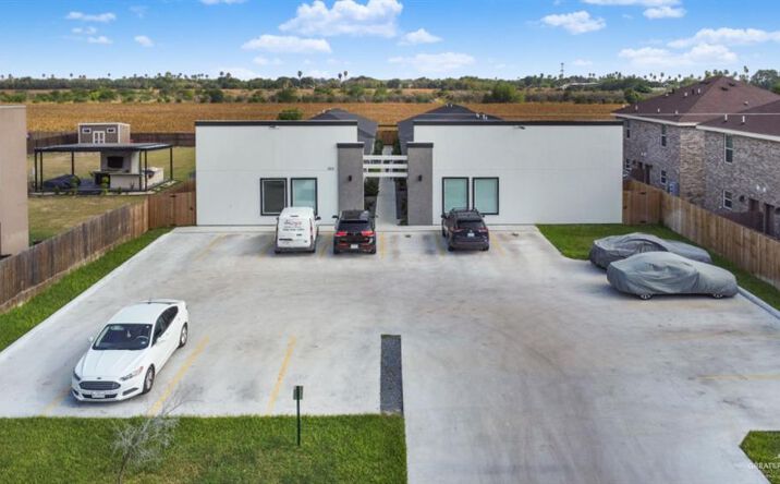 Pictures of Multifamily property located at 1104 Jesse Street, Weslaco, TX 78596 for sales - image #1
