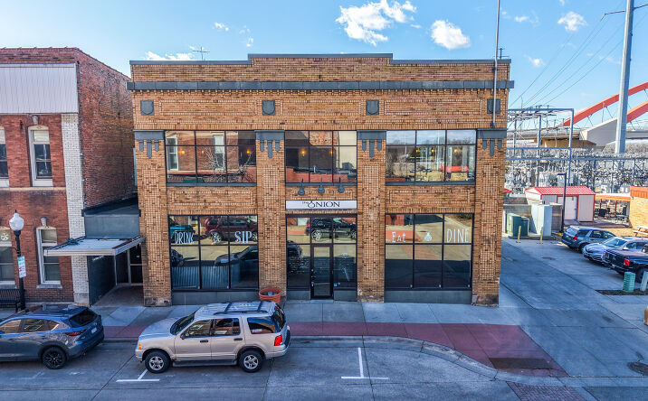 Pictures of Retail property located at 100 Sibley St, Hastings, MN 55033 for sales - image #1