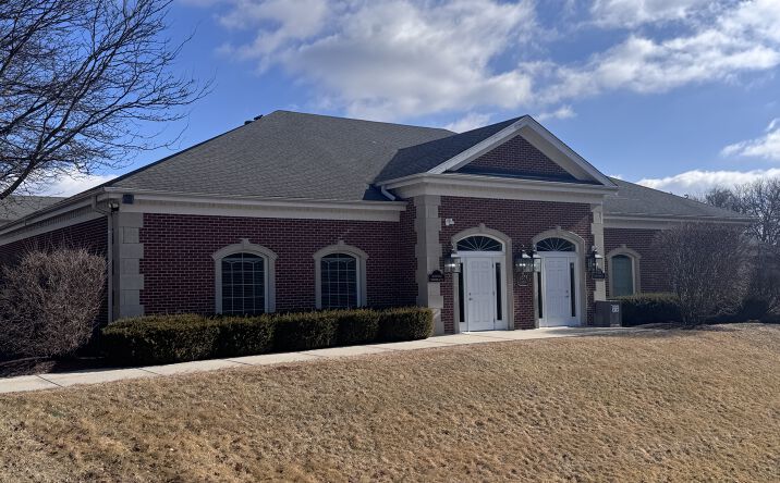 image of property at 2075 BLACKBERRY DR Geneva IL 60134-4715