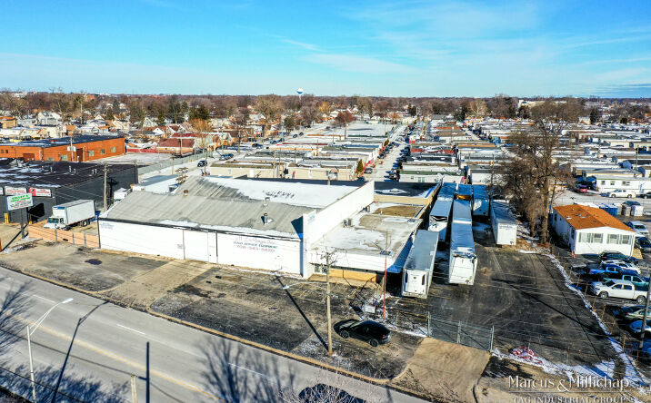 Pictures of Industrial property located at 4817 W Lake St, Melrose Park, IL 60160 for sales - image #1