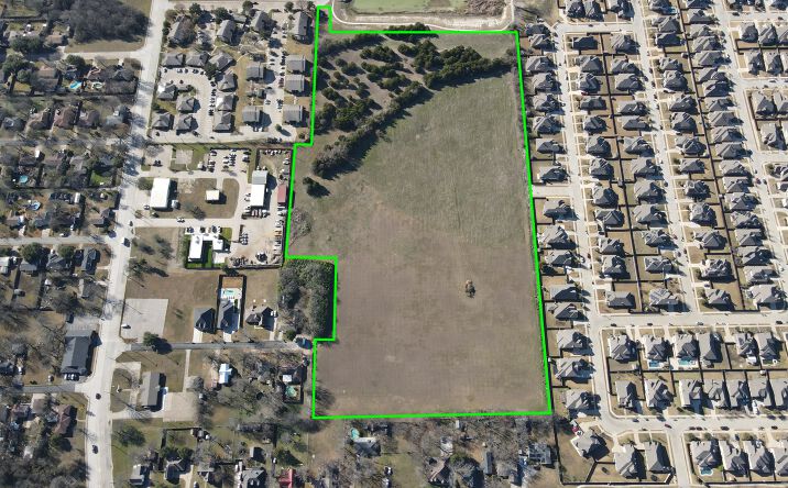 Pictures of Land, Multifamily property located at 100 Lake Trail Dr, Red Oak, TX 75154 for sales - image #1