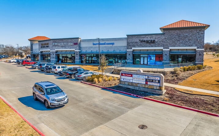 Pictures of Retail property located at 1800 N Stonebridge Dr, McKinney, TX 75071 for sales - image #1