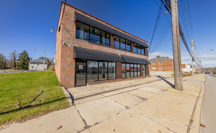 Pictures of Mixed Use, Retail, Special Purpose property located at 1512 S Green Rd, South Euclid, OH 44121 for sales - image #1