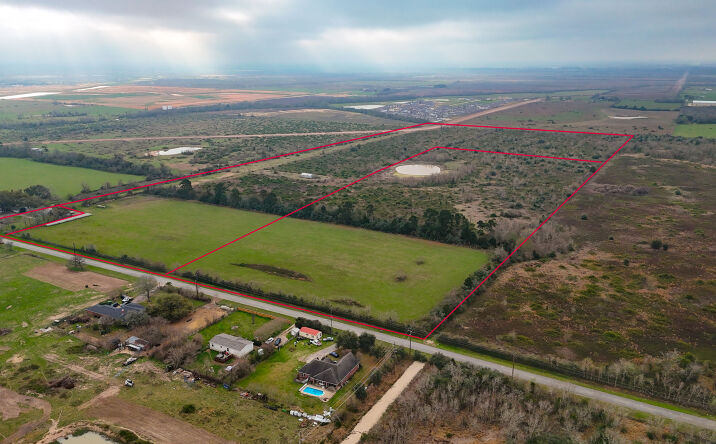 Pictures of Land property located at 29241 Burton Cemetery Rd, Waller, TX 77484 for sales - image #1