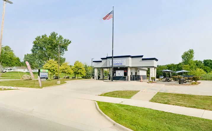 Pictures of Retail property located at 717 Brown Rd, Lake Orion, MI 48359 for sales - image #1