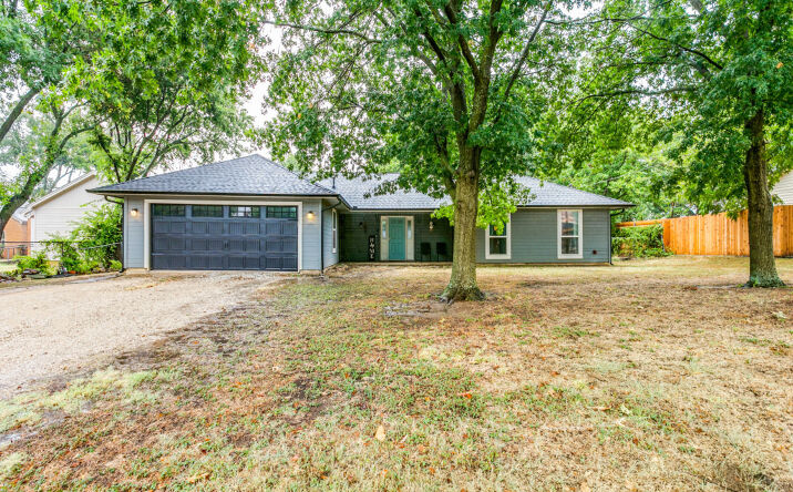 Pictures of Mixed Use, Office, Retail, Special Purpose property located at 128 Taylor St, Keller, TX 76248 for sales - image #1