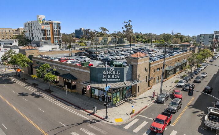 Pictures of Retail property located at 711 University Ave, San Diego, CA 92103 for sales - image #1