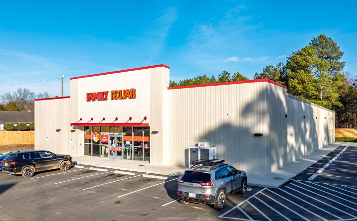 Pictures of Retail property located at 2307 Billy Nance Blvd, Clifton, TN 38425 for sales - image #1