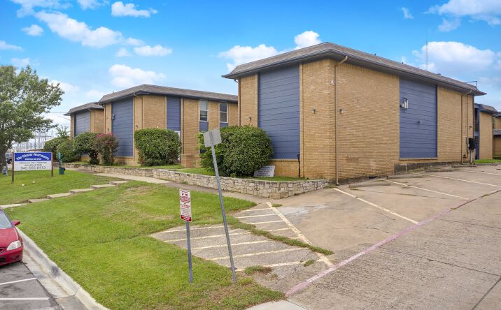 Pictures of Multifamily property located at 2269 W Oak St, Denton, TX 76201 for sales - image #1