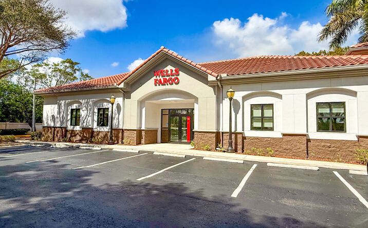 Pictures of Retail property located at 18499 Miramar Pkwy, Miramar, FL 33029 for sales - image #1