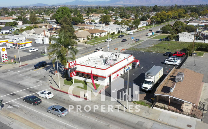 Pictures of Retail property located at 11401 Washington Blvd, Whittier, CA 90606 for sales - image #1