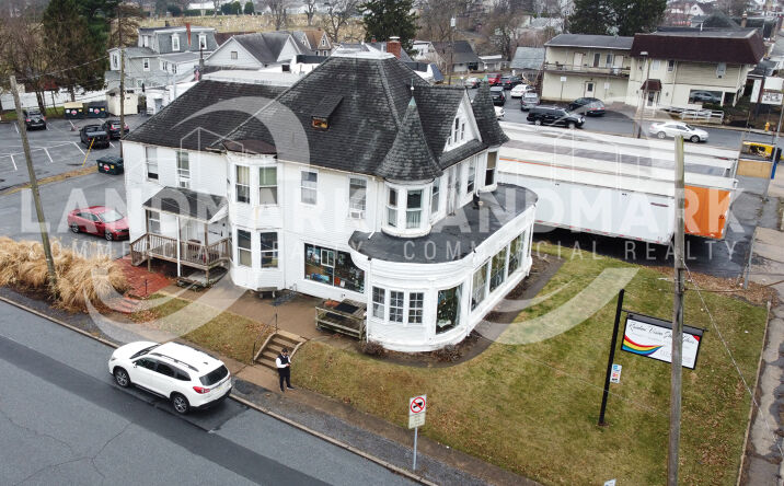 Pictures of Mixed Use property located at 3105 Walnut St, Harrisburg, PA 17109 for sales - image #1