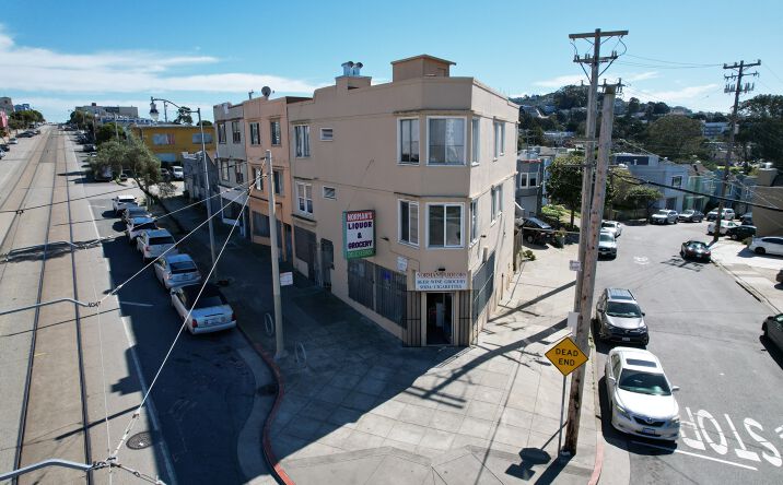 Pictures of Mixed Use, Multifamily, Retail property located at 729 Randolph St, San Francisco, CA 94132 for sales - image #1