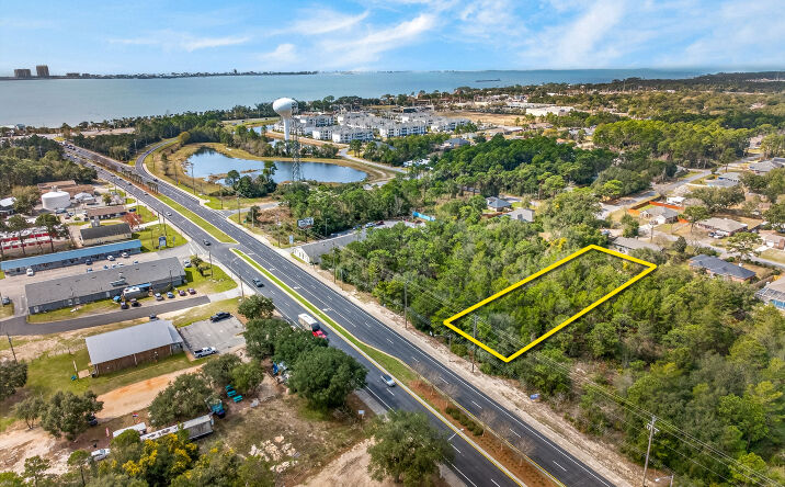 Pictures of Land property located at FL-87, Navarre, FL 32566 for sales - image #1