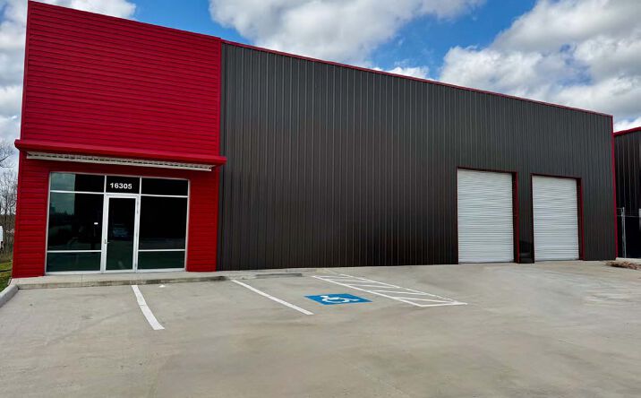 Pictures of Office, Industrial property located at 16305 North Fwy, Houston, TX 77090 for sales - image #1